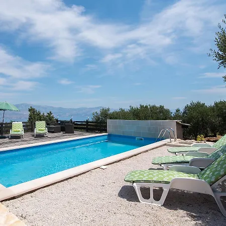 Dom wakacyjny Holiday House D Supetar